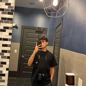 Meet your Posher, Diego